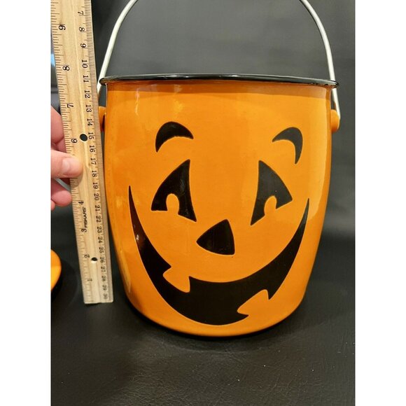 HALLMARK HALLOWEEN Orange Enamelware Pumpkin Jack-O-Lantern Metal Pail 10" w/LID - Picture 8 of 10
